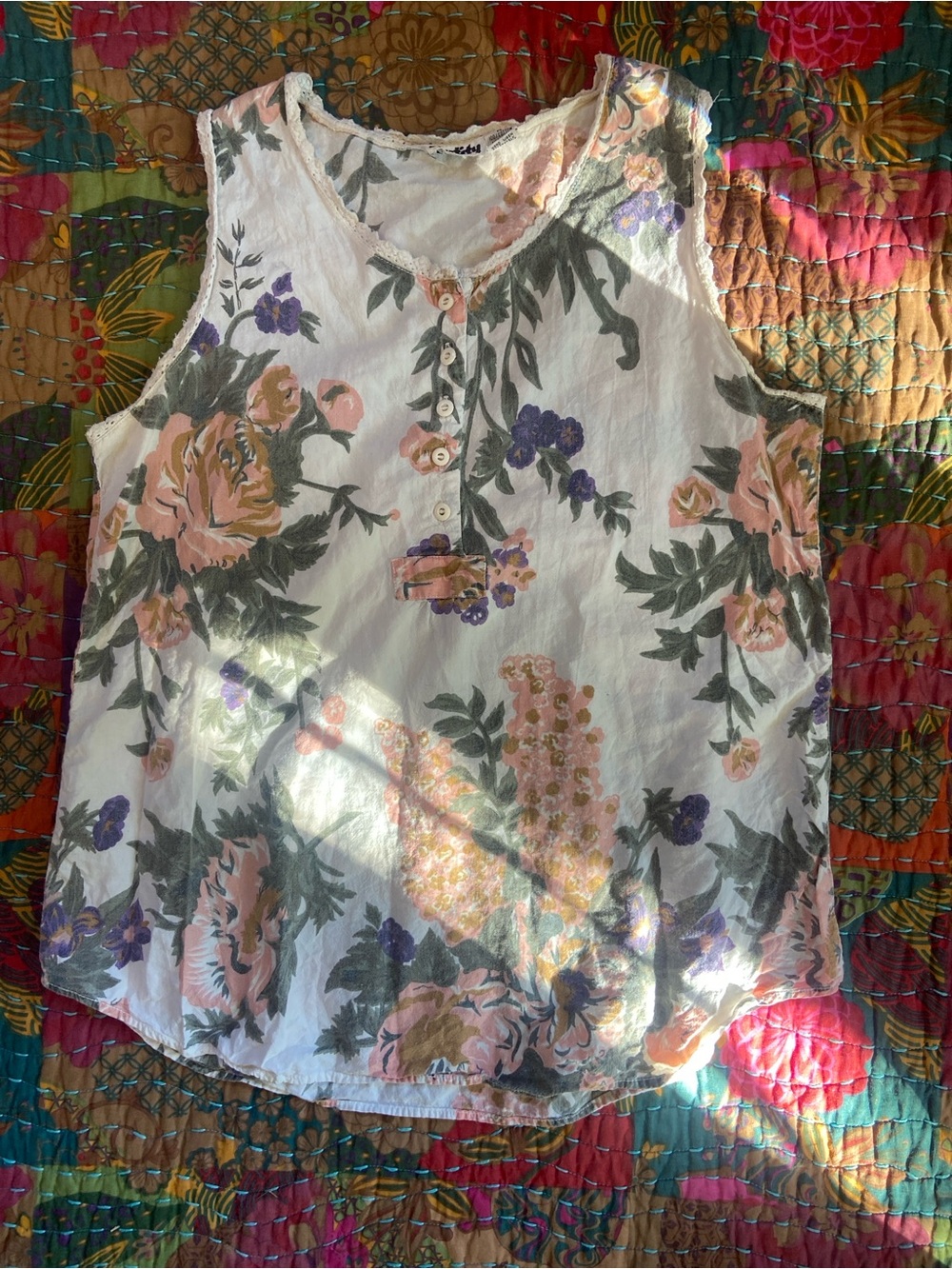 Vintage Floral Sleeveless 100% Cotton Button-Front Tank Top